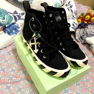 Authentic off white mens shoes